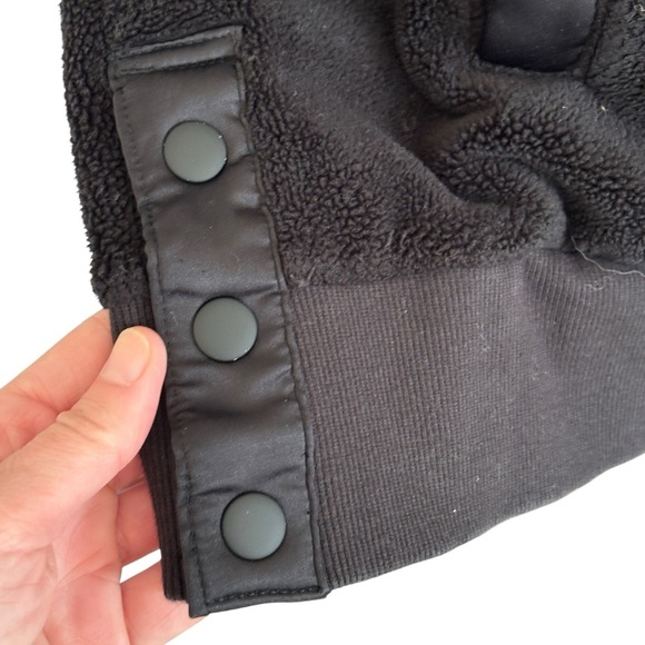 Athleta Recover Cozy Snap Front Sweatshirt Soft Black Size Large - Picture 6 of 9